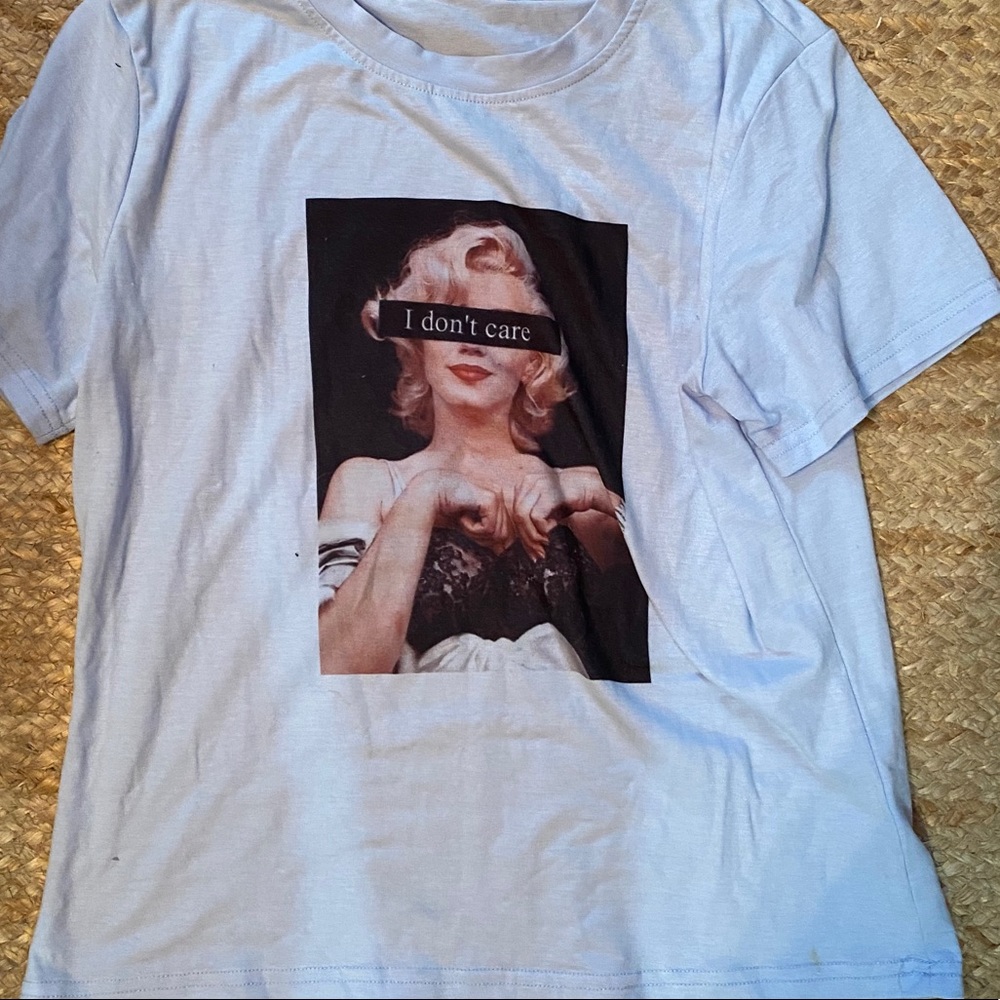 graphic t